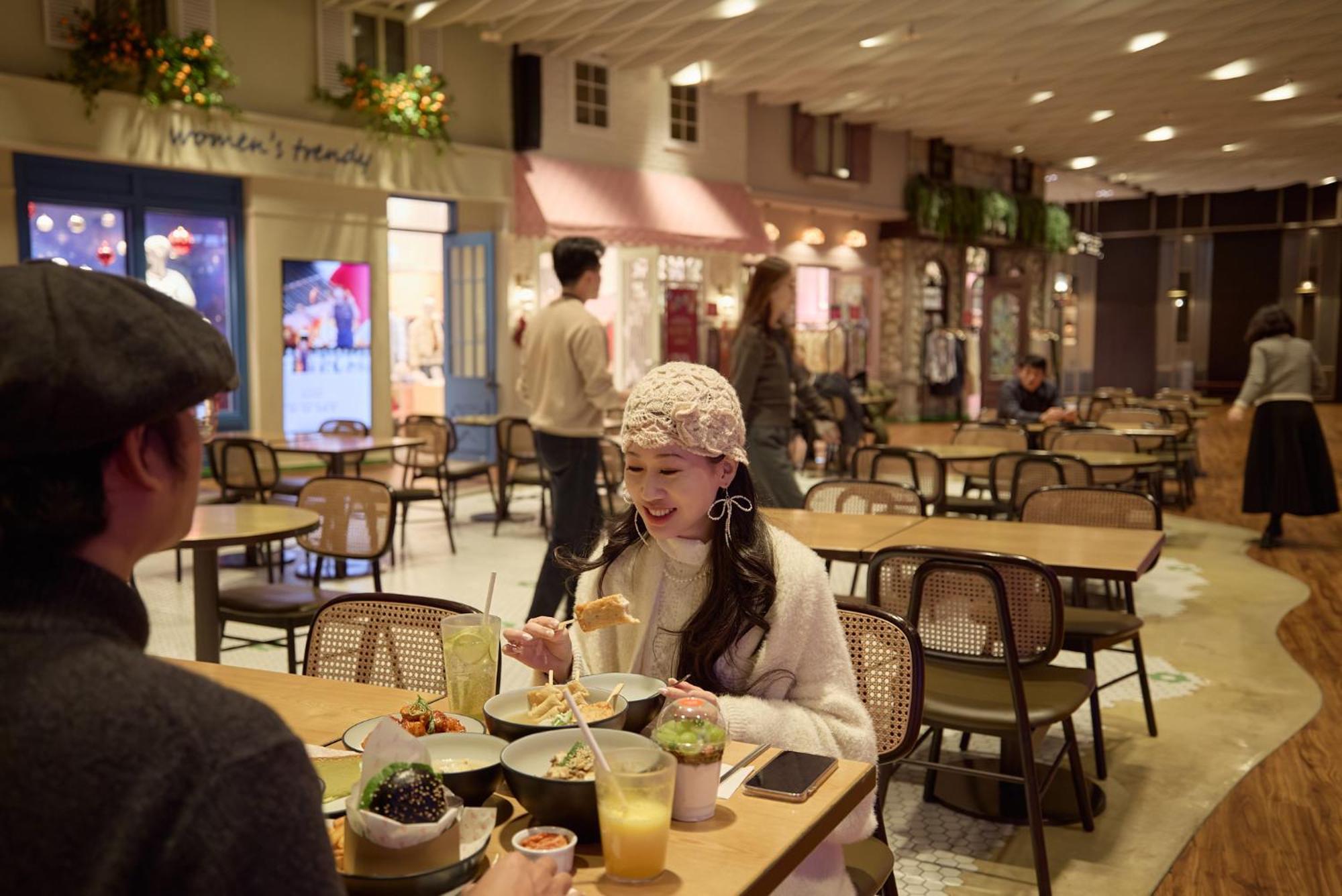 济州君悦酒店 济州市 外观 照片 A restaurant in the mall