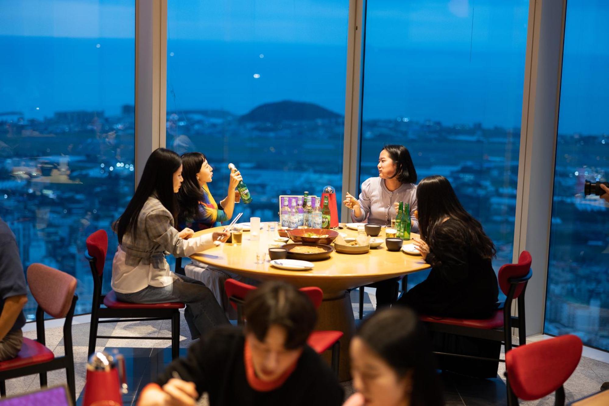 济州君悦酒店 济州市 外观 照片 Sky Bar